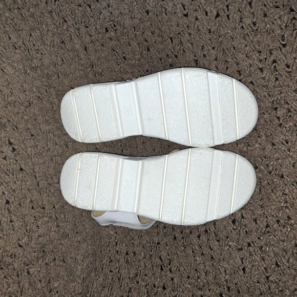 VOLKS WALKERS-White Leather-Dbl Hook/Loop Strap-Paint Spatter-Sz 36/6-NWOB - Picture 7 of 7